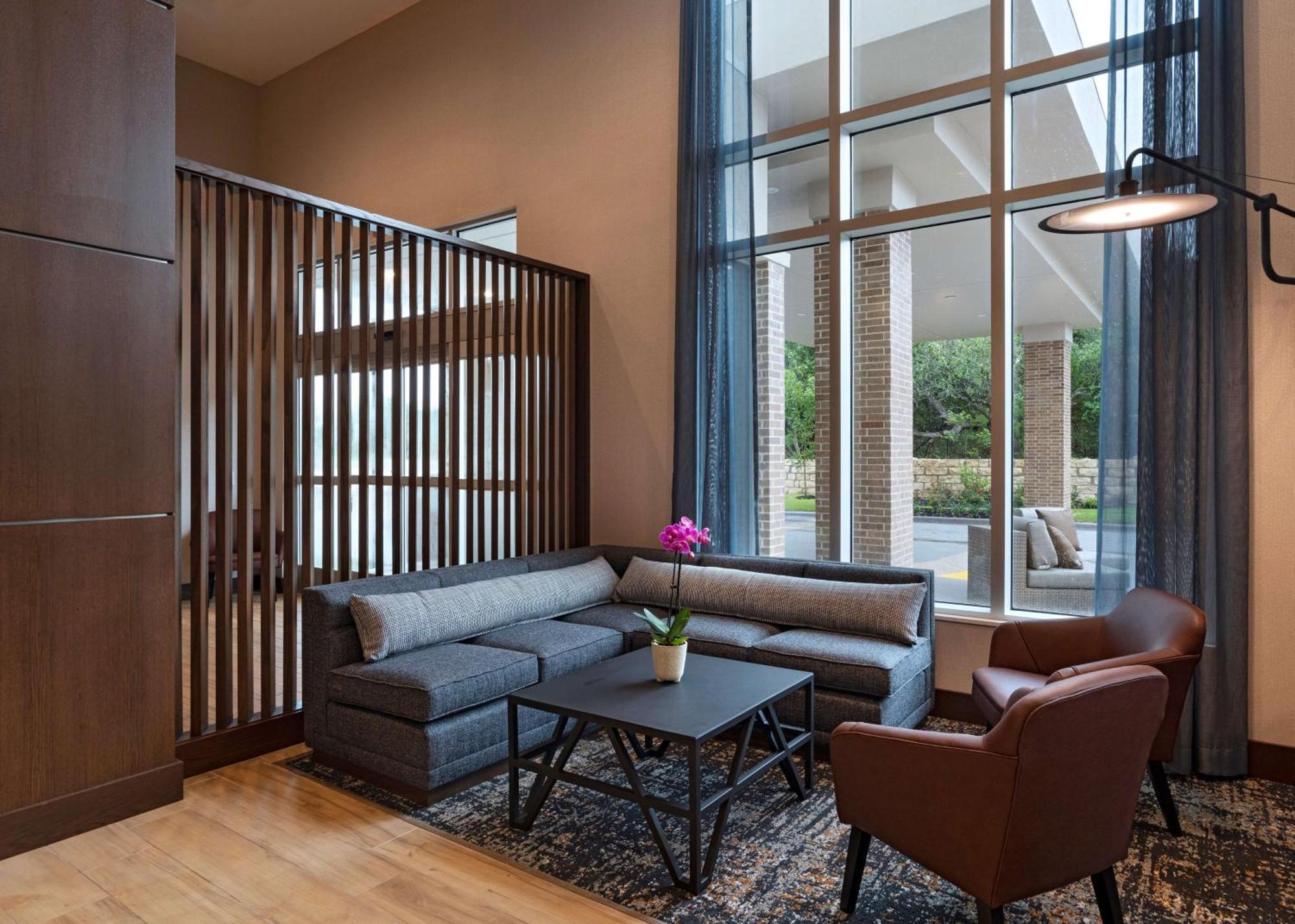 Hotel Hyatt Place Travis/four Points 3*